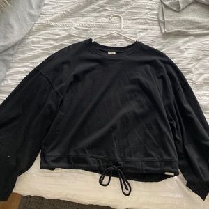 Aritzia Bell Sleeved Crop Top